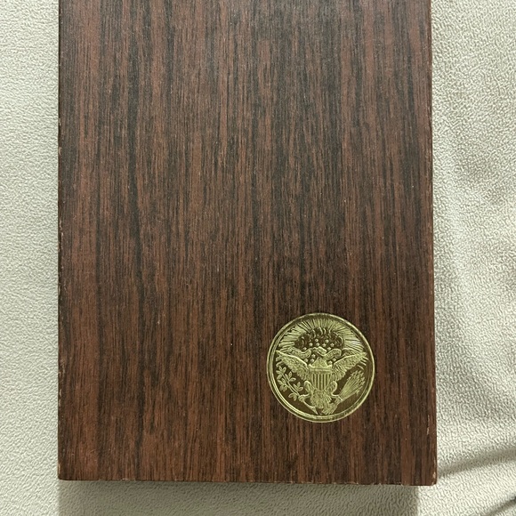 1972 Proof Eisenhower Silver Dollar With Government Package & Certificate - Picture 5 of 5